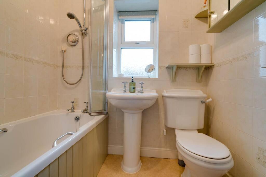 Barley Cottage Whittington  Luaran gambar